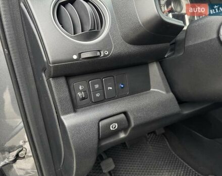 Серый Хонда Пилот, объемом двигателя 3.47 л и пробегом 258 тыс. км за 9900 $, фото 15 на Automoto.ua