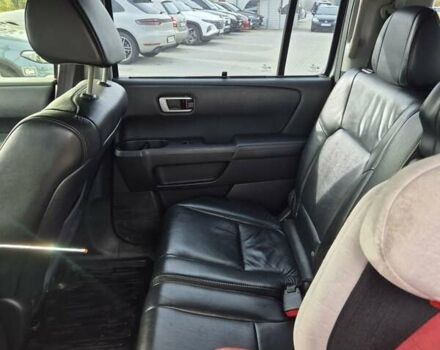 Серый Хонда Пилот, объемом двигателя 3.5 л и пробегом 231 тыс. км за 10000 $, фото 6 на Automoto.ua