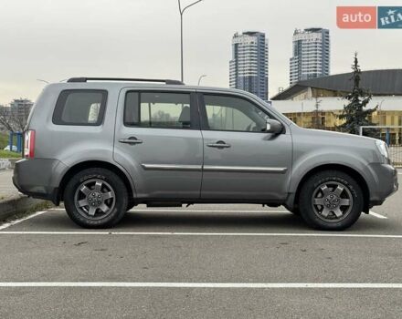 Серый Хонда Пилот, объемом двигателя 3.47 л и пробегом 258 тыс. км за 9900 $, фото 8 на Automoto.ua