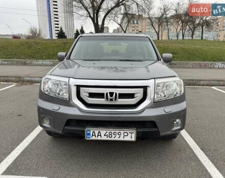Серый Хонда Пилот, объемом двигателя 3.47 л и пробегом 258 тыс. км за 9900 $, фото 2 на Automoto.ua