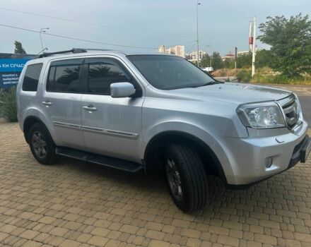 Серый Хонда Пилот, объемом двигателя 3.47 л и пробегом 313 тыс. км за 11800 $, фото 3 на Automoto.ua