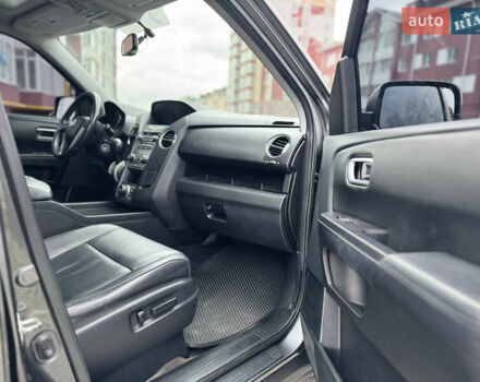 Сірий Хонда Пілот, об'ємом двигуна 3.5 л та пробігом 217 тис. км за 13500 $, фото 14 на Automoto.ua