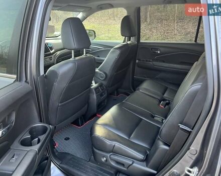 Серый Хонда Пилот, объемом двигателя 3.47 л и пробегом 184 тыс. км за 18500 $, фото 17 на Automoto.ua