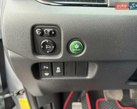 Серый Хонда Пилот, объемом двигателя 3 л и пробегом 125 тыс. км за 23500 $, фото 40 на Automoto.ua