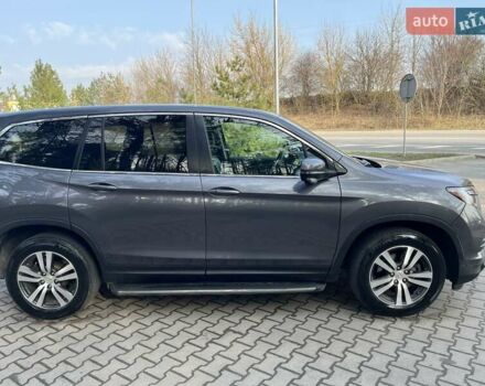 Серый Хонда Пилот, объемом двигателя 3.47 л и пробегом 184 тыс. км за 19500 $, фото 12 на Automoto.ua