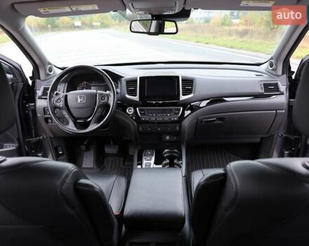 Серый Хонда Пилот, объемом двигателя 3.47 л и пробегом 81 тыс. км за 25000 $, фото 13 на Automoto.ua