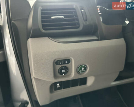 Серый Хонда Пилот, объемом двигателя 3.47 л и пробегом 77 тыс. км за 24950 $, фото 14 на Automoto.ua