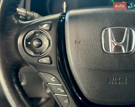 Хонда Пілот 2018 у Львові на Automoto.ua Сірий Хонда Пілот, об'ємом двигуна 3 л та пробігом 147 тис. км за 23900 $, фото 18 на Automoto.ua