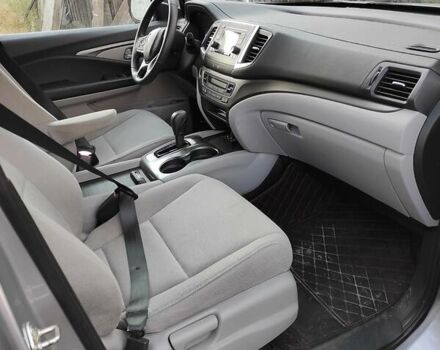 Серый Хонда Пилот, объемом двигателя 3.5 л и пробегом 155 тыс. км за 20000 $, фото 11 на Automoto.ua