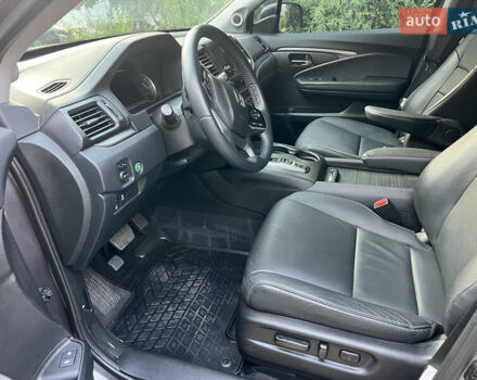 Серый Хонда Пилот, объемом двигателя 3.5 л и пробегом 35 тыс. км за 27300 $, фото 18 на Automoto.ua