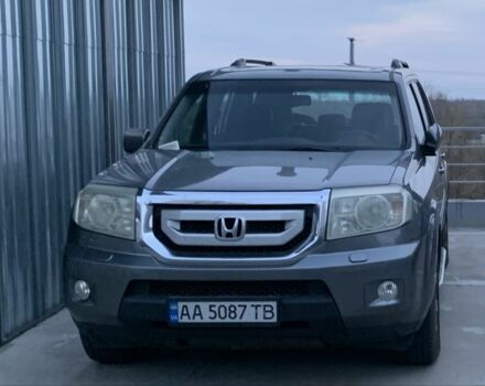Сірий Хонда Пілот, об'ємом двигуна 3.5 л та пробігом 183 тис. км за 10500 $, фото 1 на Automoto.ua