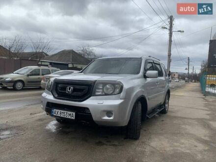 Серый Хонда Пилот, объемом двигателя 3.5 л и пробегом 250 тыс. км за 11600 $, фото 1 на Automoto.ua