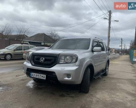Серый Хонда Пилот, объемом двигателя 3.5 л и пробегом 250 тыс. км за 11600 $, фото 1 на Automoto.ua