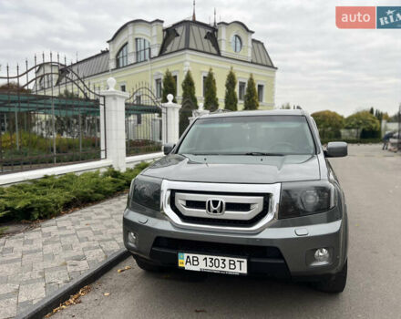 Серый Хонда Пилот, объемом двигателя 3.47 л и пробегом 243 тыс. км за 12800 $, фото 1 на Automoto.ua