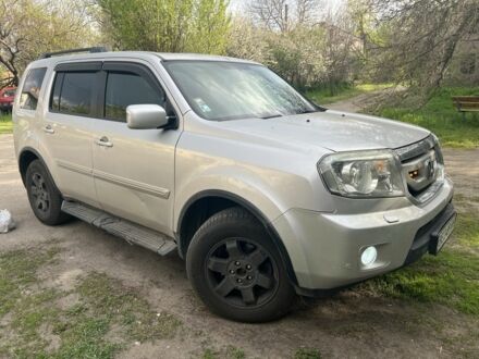 Серый Хонда Пилот, объемом двигателя 3.5 л и пробегом 330 тыс. км за 9600 $, фото 1 на Automoto.ua