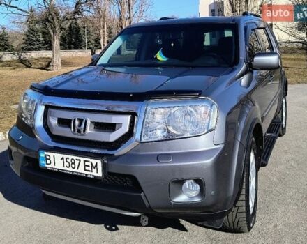 Серый Хонда Пилот, объемом двигателя 3.5 л и пробегом 208 тыс. км за 12300 $, фото 1 на Automoto.ua