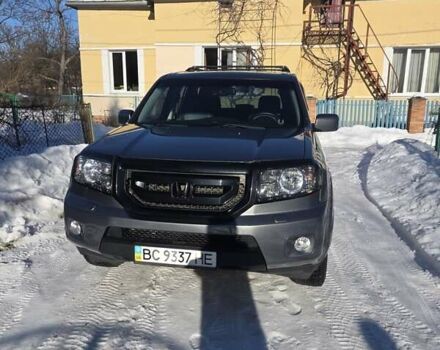 Серый Хонда Пилот, объемом двигателя 3.5 л и пробегом 245 тыс. км за 14400 $, фото 1 на Automoto.ua