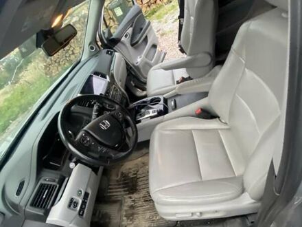 Серый Хонда Пилот, объемом двигателя 3.47 л и пробегом 290 тыс. км за 17200 $, фото 1 на Automoto.ua