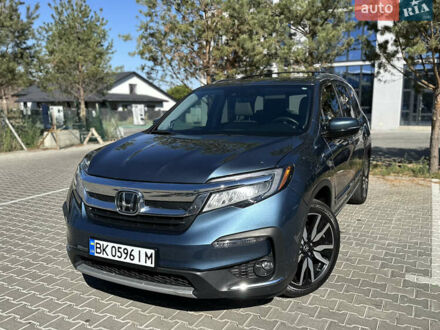 Хонда Пилот 2021 в Ровно на Automoto.ua Синий Хонда Пилот, объемом двигателя 3.47 л и пробегом 59 тыс. км за 32500 $, фото 1 на Automoto.ua
