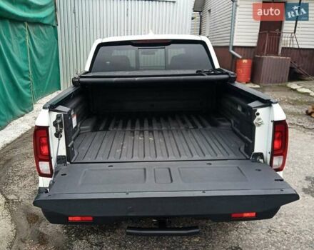 Білий Хонда Ріджлайн, об'ємом двигуна 3.5 л та пробігом 80 тис. км за 25500 $, фото 9 на Automoto.ua