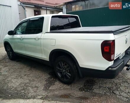 Білий Хонда Ріджлайн, об'ємом двигуна 3.5 л та пробігом 80 тис. км за 25500 $, фото 4 на Automoto.ua