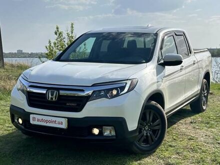 Хонда Риджлайн 2017 в Сумах на Automoto.ua Белый Хонда Риджлайн, объемом двигателя 3.5 л и пробегом 87 тыс. км за 24400 $, фото 1 на Automoto.ua