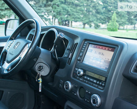 Черный Хонда Риджлайн, объемом двигателя 3.5 л и пробегом 130 тыс. км за 13500 $, фото 21 на Automoto.ua