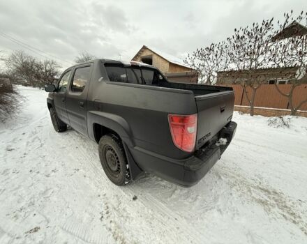 Черный Хонда Риджлайн, объемом двигателя 3.5 л и пробегом 260 тыс. км за 4700 $, фото 2 на Automoto.ua