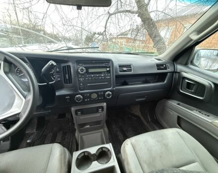 Черный Хонда Риджлайн, объемом двигателя 3.5 л и пробегом 260 тыс. км за 4700 $, фото 5 на Automoto.ua