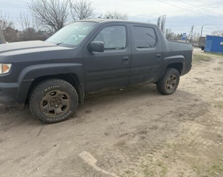 Черный Хонда Риджлайн, объемом двигателя 3.5 л и пробегом 200 тыс. км за 7500 $, фото 3 на Automoto.ua