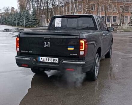 Хонда Ріджлайн 2018 у Новомосковске на Automoto.ua Чорний Хонда Ріджлайн, об'ємом двигуна 3.5 л та пробігом 67 тис. км за 26000 $, фото 5 на Automoto.ua