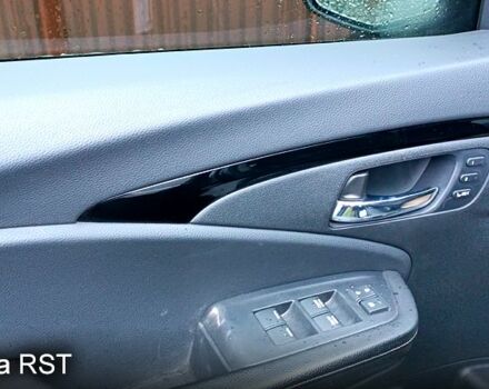 Чорний Хонда Ріджлайн, об'ємом двигуна 3.5 л та пробігом 67 тис. км за 26000 $, фото 11 на Automoto.ua