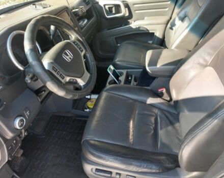 Серый Хонда Риджлайн, объемом двигателя 3.5 л и пробегом 230 тыс. км за 13900 $, фото 4 на Automoto.ua