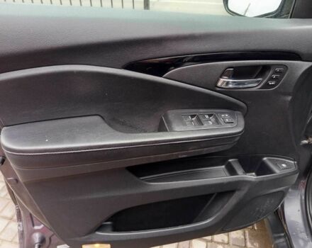 Сірий Хонда Ріджлайн, об'ємом двигуна 3.5 л та пробігом 161 тис. км за 25000 $, фото 18 на Automoto.ua