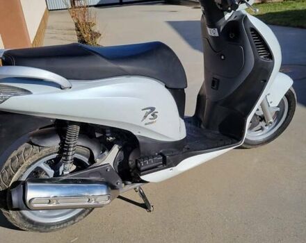 Білий Хонда SH 125, об'ємом двигуна 0 л та пробігом 18 тис. км за 950 $, фото 8 на Automoto.ua