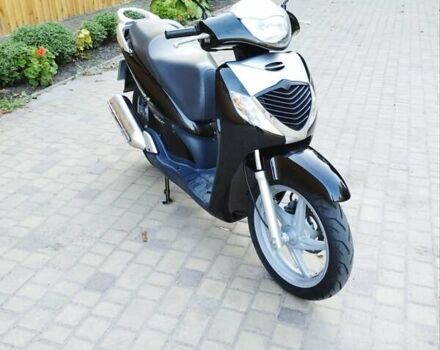 Черный Хонда SH 125, объемом двигателя 0.12 л и пробегом 34 тыс. км за 2350 $, фото 6 на Automoto.ua
