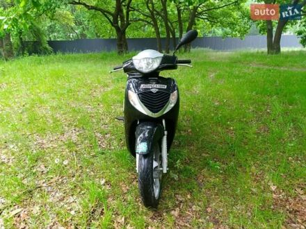 Хонда SH 125 2009 у Києві на Automoto.ua Чорний Хонда SH 125, об'ємом двигуна 0 л та пробігом 50 тис. км за 1206 $, фото 1 на Automoto.ua