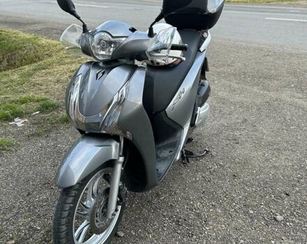 Хонда SH 125, объемом двигателя 0 л и пробегом 300 тыс. км за 2800 $, фото 1 на Automoto.ua