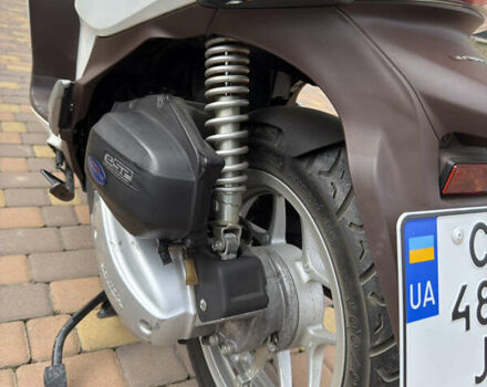 Хонда SH 125, объемом двигателя 0.12 л и пробегом 1 тыс. км за 2900 $, фото 12 на Automoto.ua