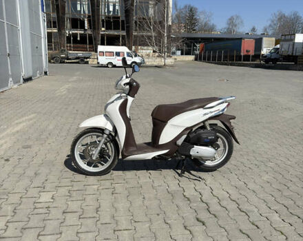 Хонда SH 125, объемом двигателя 0.12 л и пробегом 1 тыс. км за 2900 $, фото 14 на Automoto.ua