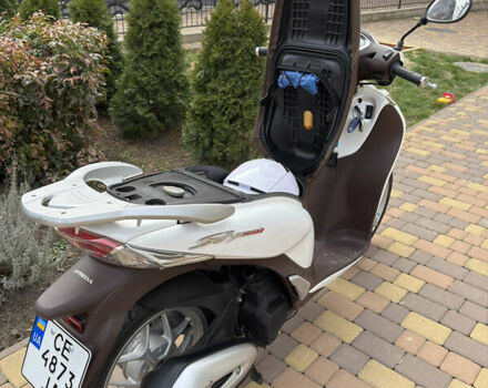 Хонда SH 125, объемом двигателя 0.12 л и пробегом 1 тыс. км за 2900 $, фото 8 на Automoto.ua