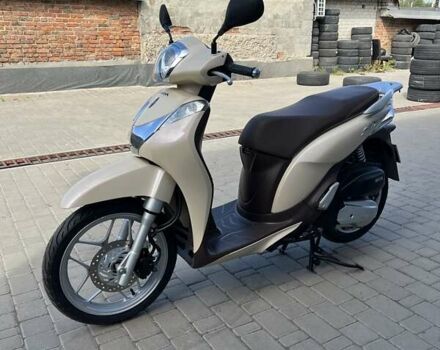 Хонда SH 125, об'ємом двигуна 0 л та пробігом 24 тис. км за 2800 $, фото 6 на Automoto.ua