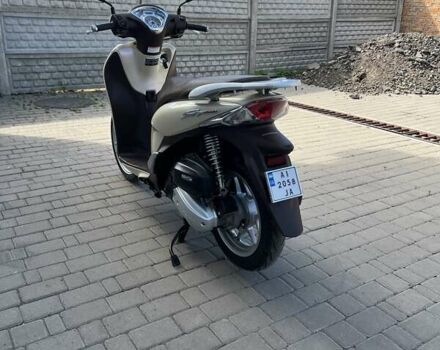 Хонда SH 125, об'ємом двигуна 0 л та пробігом 24 тис. км за 2800 $, фото 4 на Automoto.ua