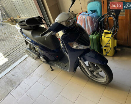 Хонда SH 125, об'ємом двигуна 0 л та пробігом 16 тис. км за 900 $, фото 3 на Automoto.ua
