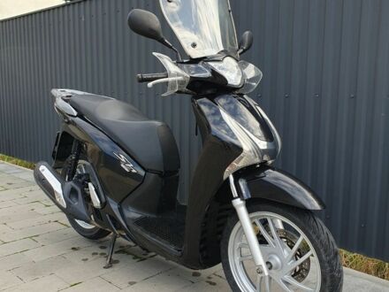 Хонда SH 125 2013 в Надворной на Automoto.ua Хонда SH 125, объемом двигателя 0.13 л и пробегом 0 тыс. км за 38 $, фото 1 на Automoto.ua