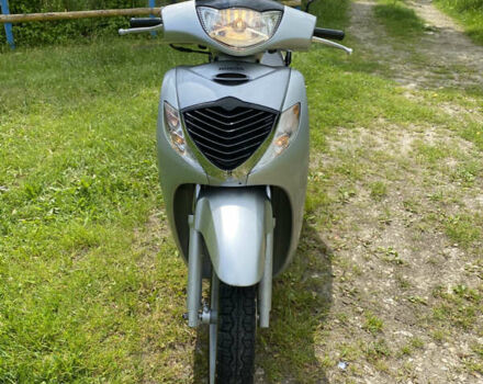 Серый Хонда SH 125, объемом двигателя 0 л и пробегом 22 тыс. км за 700 $, фото 6 на Automoto.ua