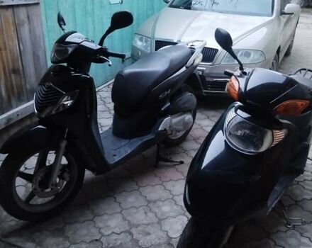 Черный Хонда SH 150, объемом двигателя 0.15 л и пробегом 20 тыс. км за 2200 $, фото 2 на Automoto.ua