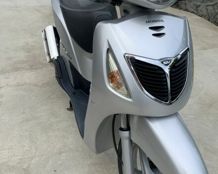 Хонда SH 150, об'ємом двигуна 0.15 л та пробігом 0 тис. км за 1500 $, фото 3 на Automoto.ua