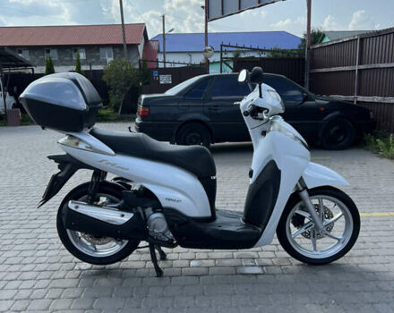 Белый Хонда SH 300i, объемом двигателя 0.28 л и пробегом 48 тыс. км за 2950 $, фото 2 на Automoto.ua