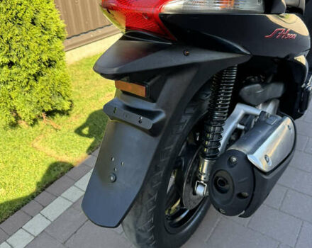Черный Хонда SH 300i, объемом двигателя 0 л и пробегом 20 тыс. км за 1300 $, фото 7 на Automoto.ua